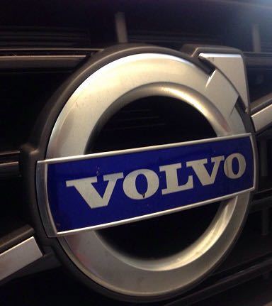Volvo ボルボ 純正 フロントグリル エンブレム ロゴ補修パーツ XC60用_画像3