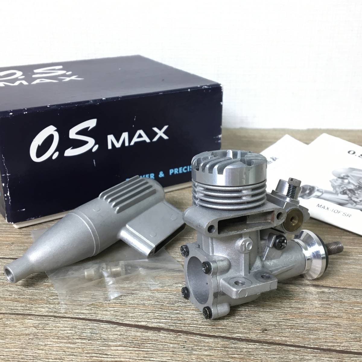 小川精機 O.S. MAX-10FSR ラジコンエンジン 箱 取扱説明書付き 飛行機エンジン 模型 パーツ 【現状品】 北TO3_画像1