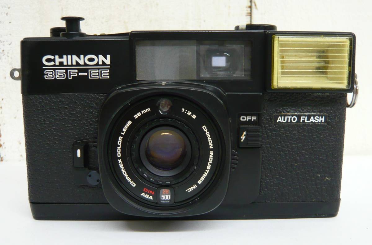 昭和レトロ 当時物 RETRO CAMERA CHINON チノン フィルム カメラ コンパクト 35F-EE 純正フィルター付 CHINONEX COLOR LENZ F2.8/38mm_画像2