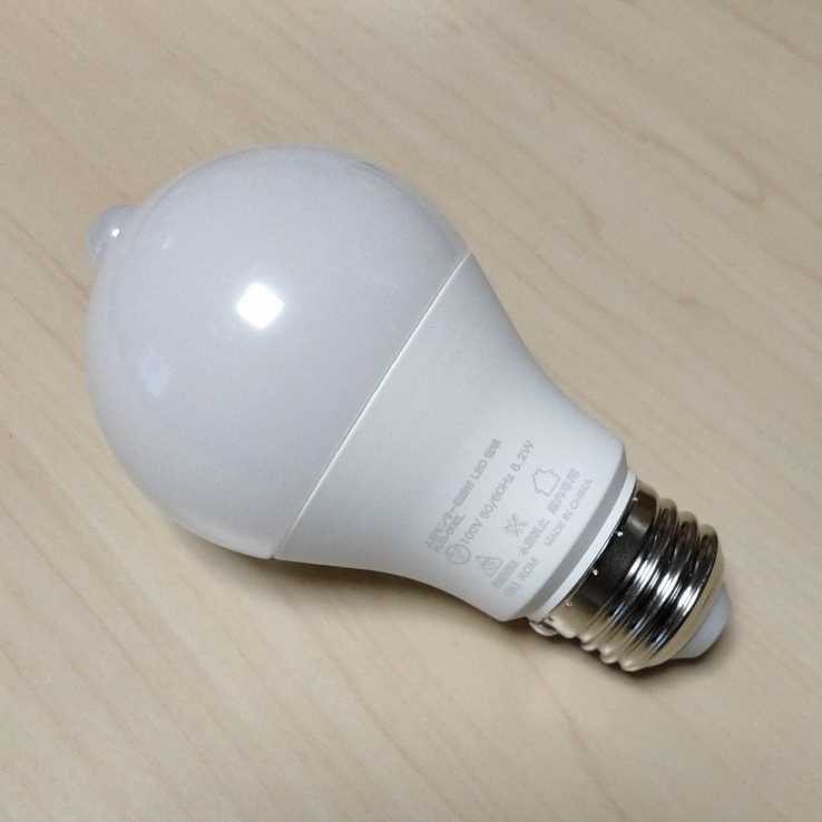 □人感センサー付き LED電球 60W相当 明暗センサー 自動点灯＆消灯 E26 電球色_画像7