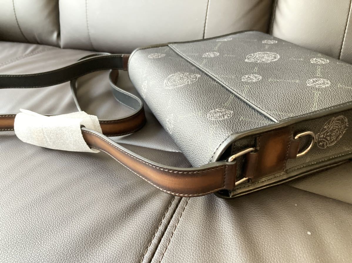してから⅕ ヤフオク! - Berluti Flaneur small messenger ショルダー