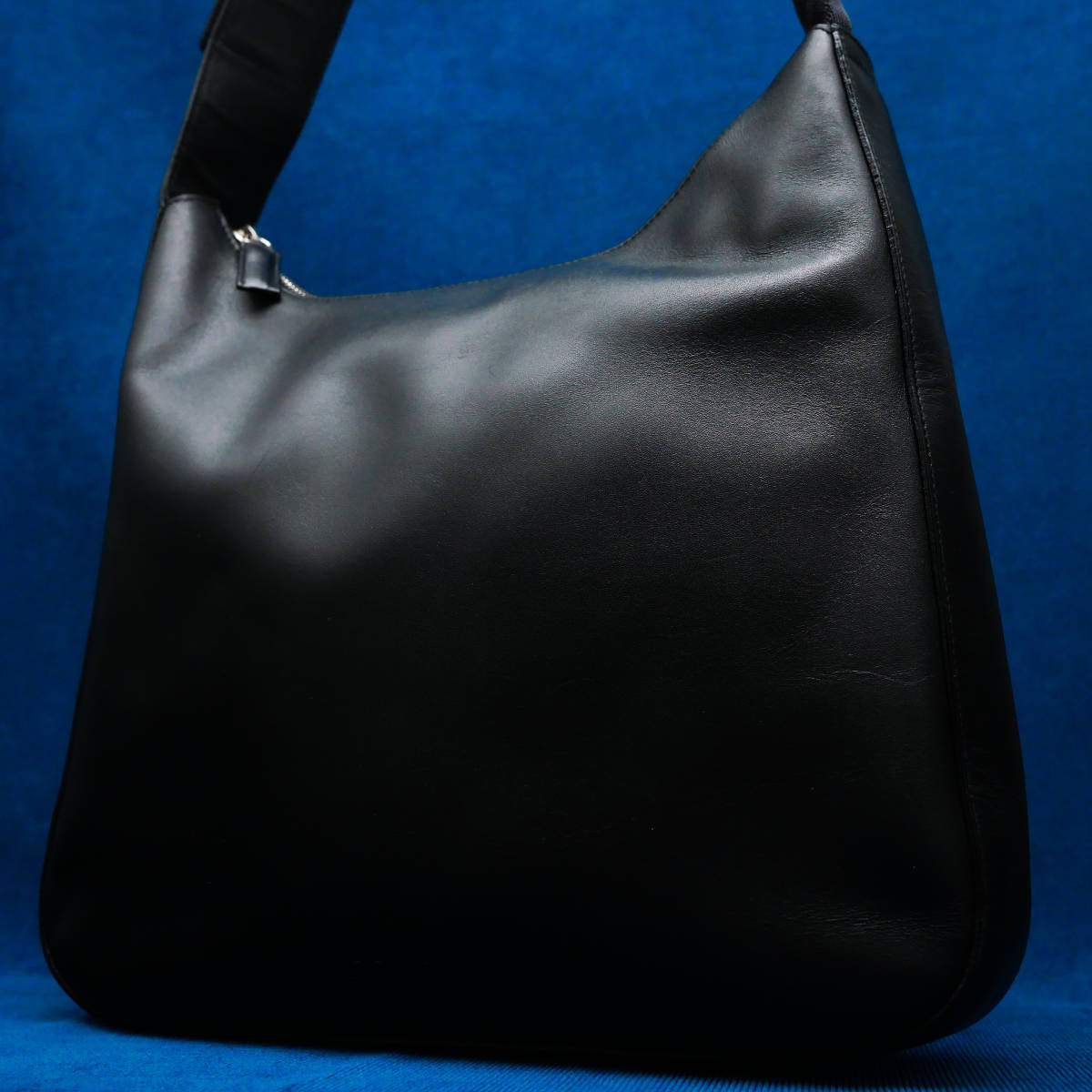 prada トートバッグ メンズの値段と価格推移は?|382件の売買情報を prada トートバッグ メンズの値段と価格推移は?|382件の売買情報を