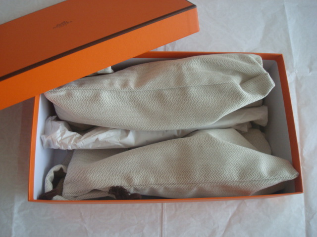 新品・未使用 HERMES エルメス レディース アロハサンダル 黒 新品・未使用 HERMES エルメス レディース アロハサンダル 黒