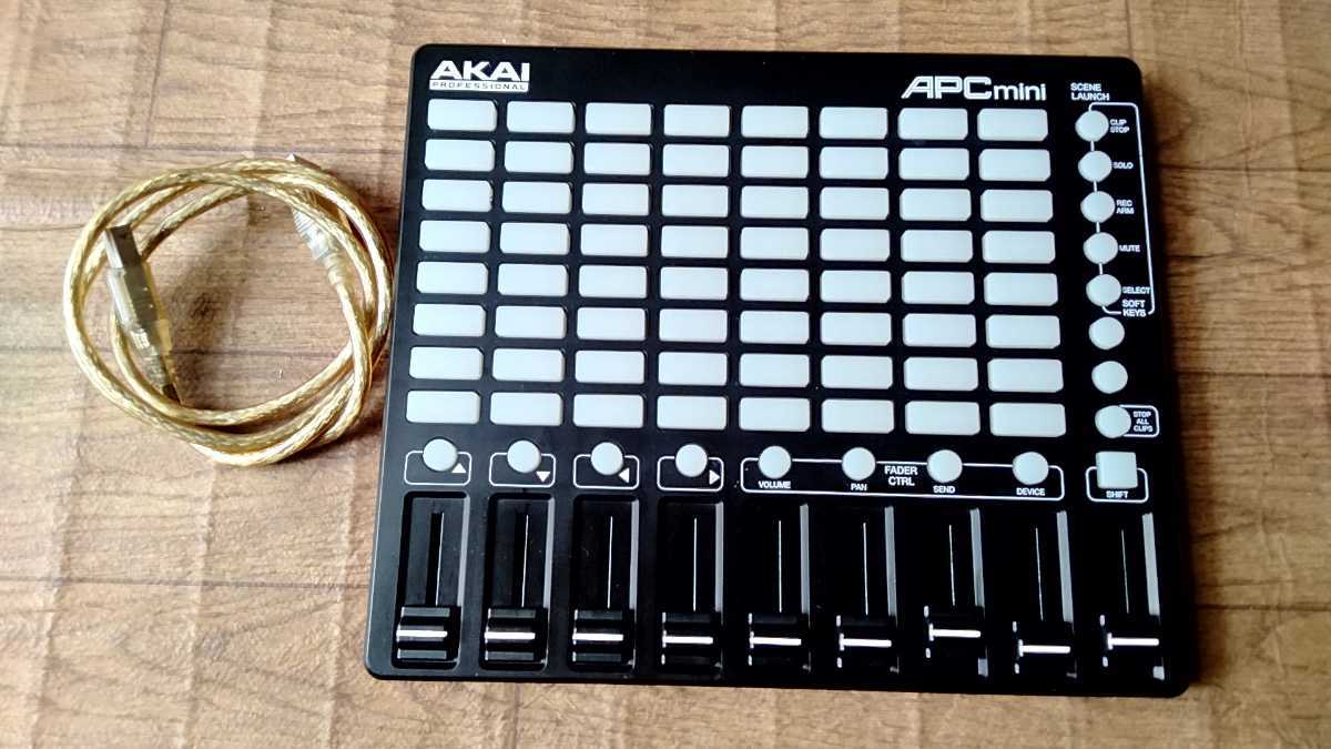 AKAI APC mini MIDIコントローラー USB www.expressinter.com