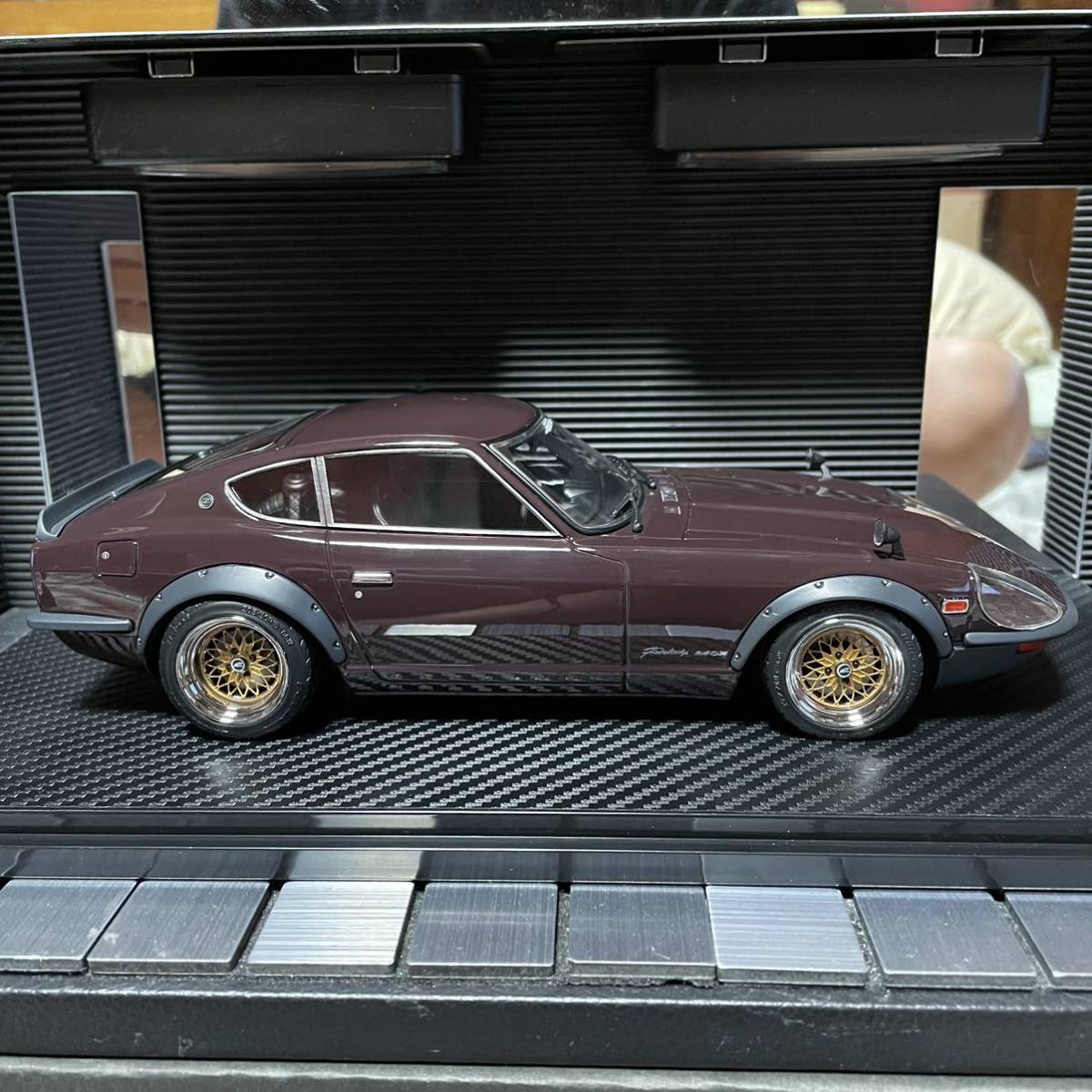 新品未展示品 イグニッションモデル 18 日産フェアレディ240ZG