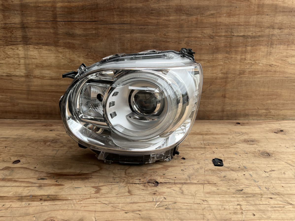 ダイハツ LA800S ムーヴキャンバス 左ヘッドライト LED KOITO 100