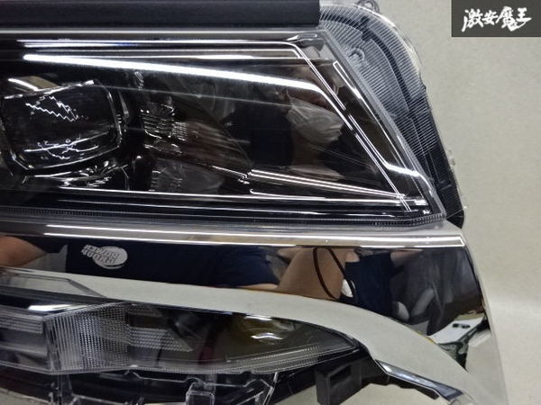 トヨタ 純正 30系 アルファード 後期 3眼 LED ヘッドライト ランプ