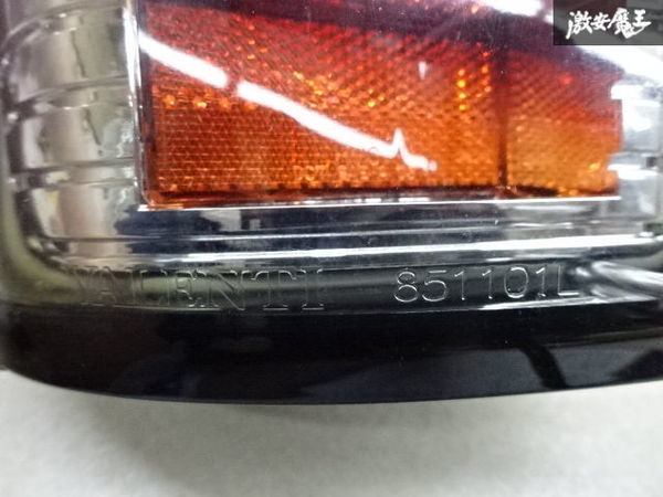 VALENTI ヴァレンティ トヨタ 200系 ハイエース LED テール ライト ランプ レンズ 左右セット 851101L 在庫有 訳有品 棚30-3_画像6