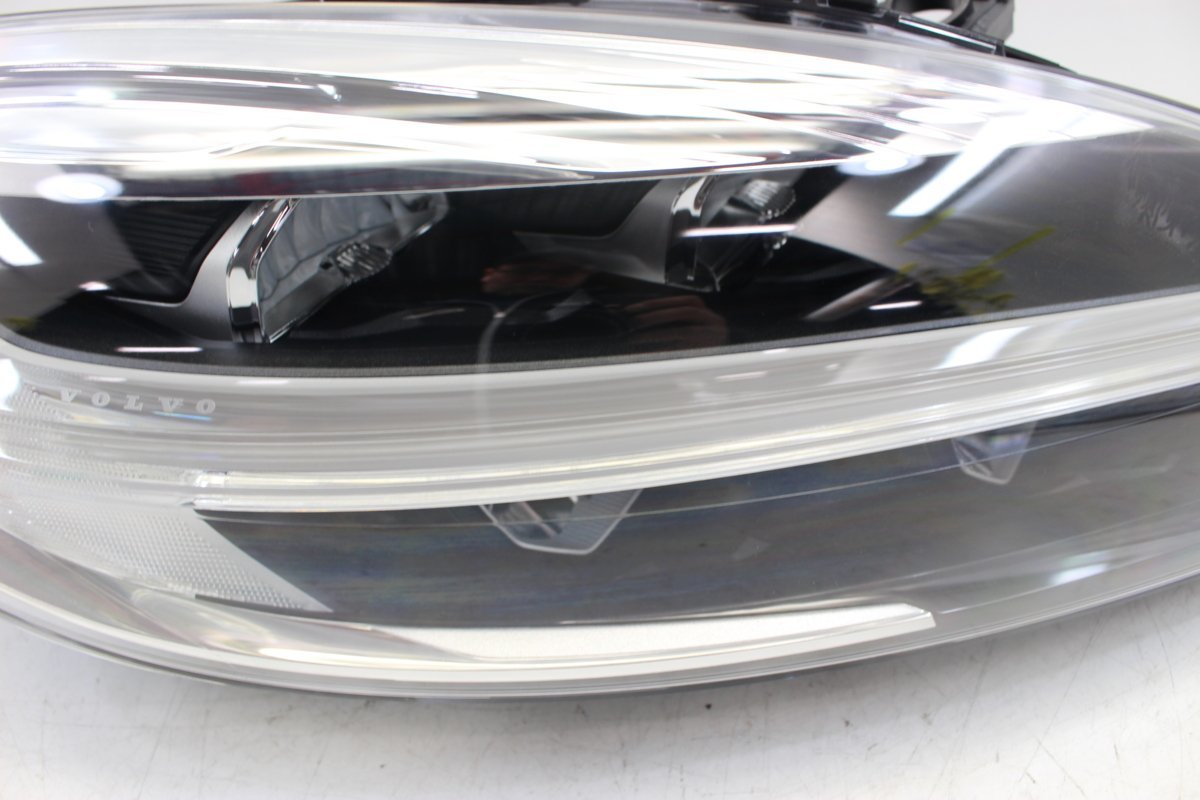  beautiful goods Volvo VOLVO V40 MB latter term head light LED right right side LED 32228482 246838