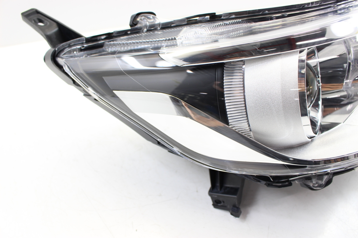 美品　デイズ　B21W　eKカスタム　B11W　ヘッドライト　右　右側 　運転席　キセノン　HID　レベ付　スタンレー　W1048　238729_画像2