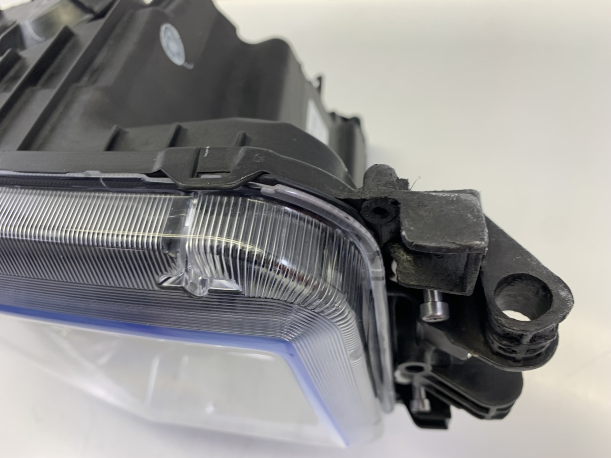 224457/I149 レンズ再生 美品 三菱 スーパーグレード ヘッドライト 右 右側 LED コイト 100-18863 A 961 820 22 61_画像7