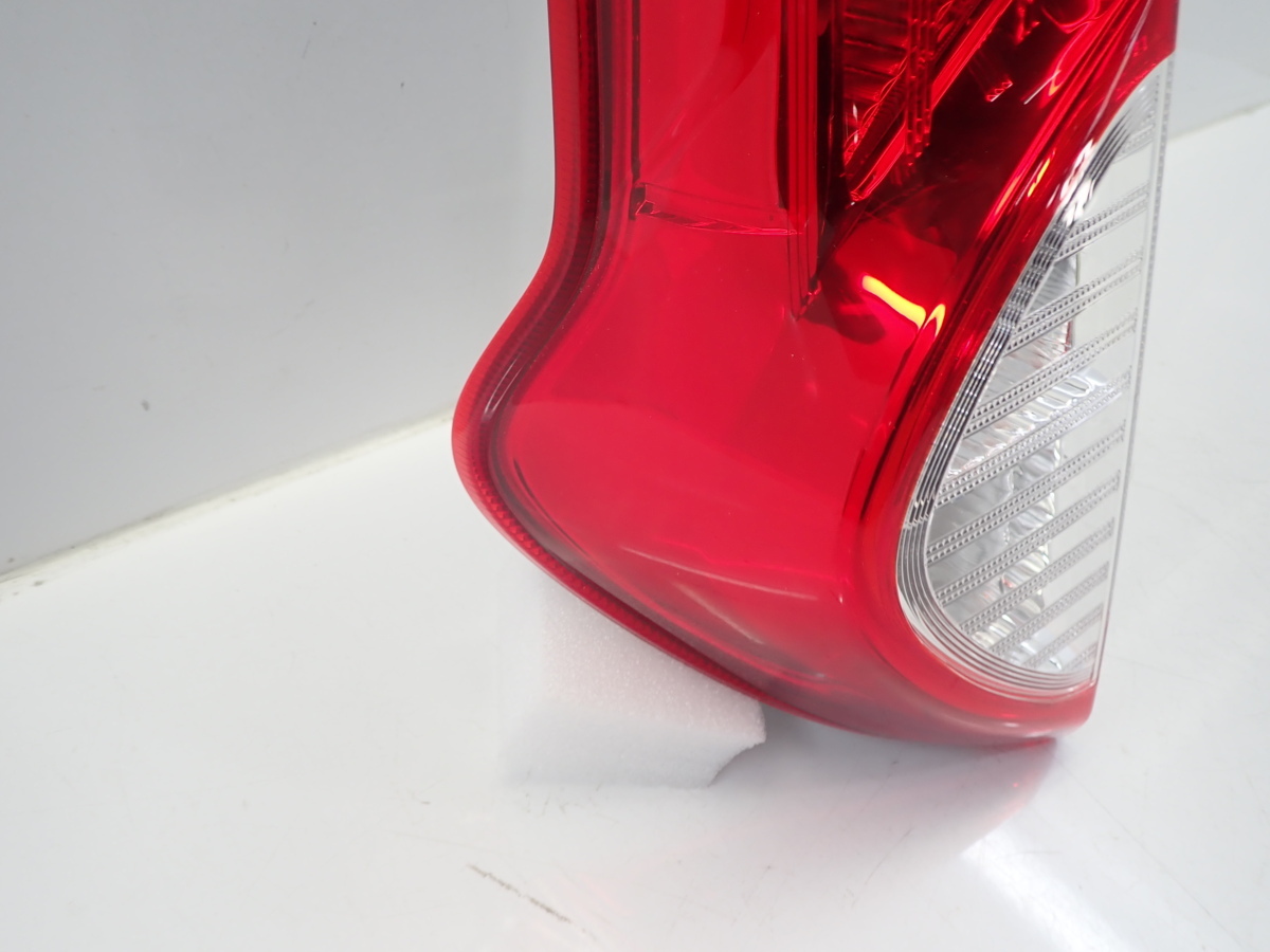 219866/C215 beautiful goods reproduction ending Passo Sette M502E M512E previous term tail light left left side Koito 220-51958 81561-B040 81560-B1100