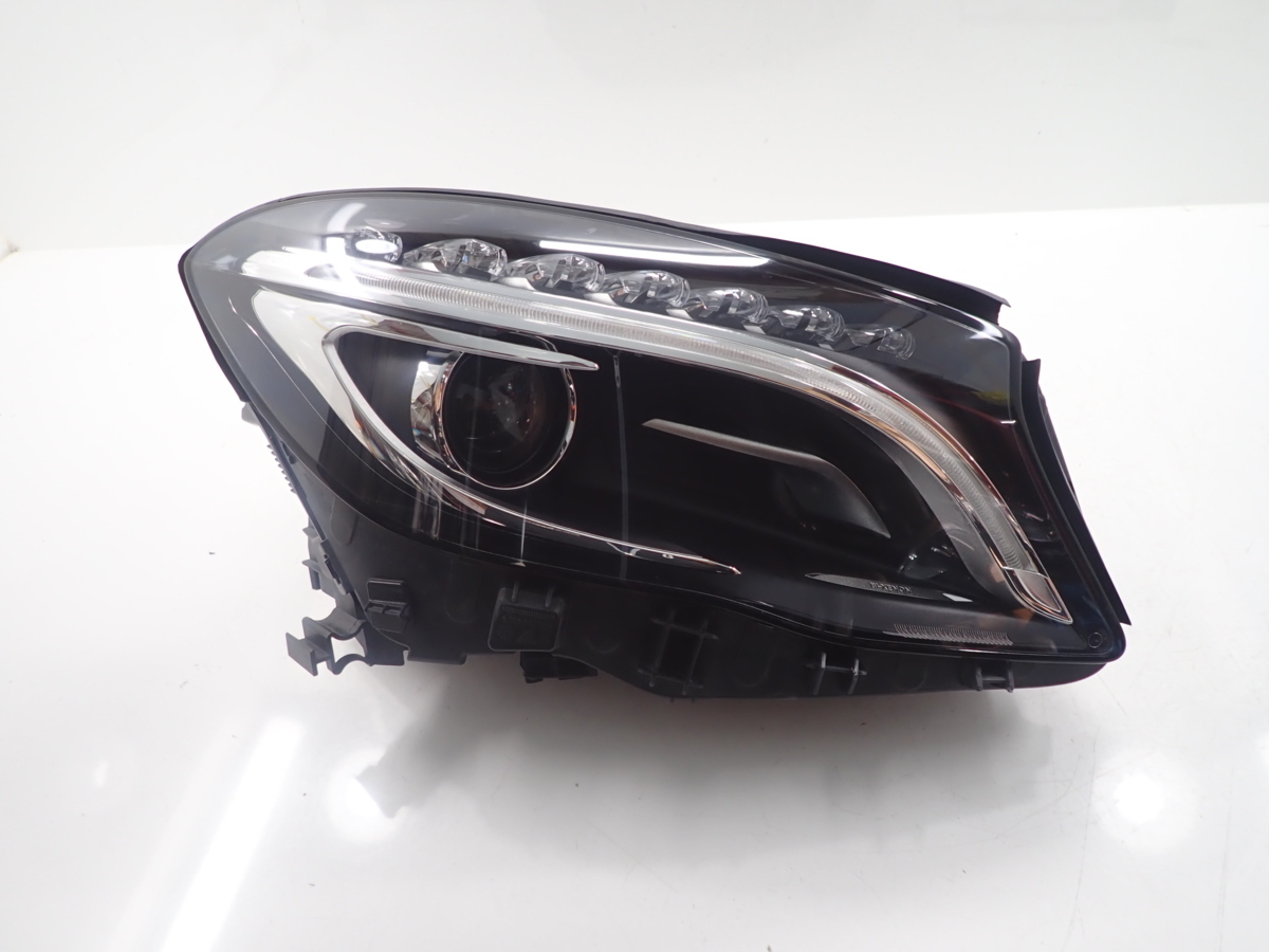 193741-B373　美品　ベンツ　GLAクラス　DBA-156946　X156　ヘッドライト　右　右側　キセノン　HID　A156　906　20　030128567207_画像1