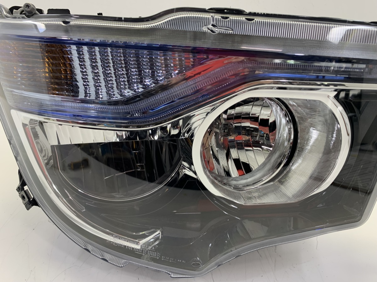 224457/I149 レンズ再生 美品 三菱 スーパーグレード ヘッドライト 右 右側 LED コイト 100-18863 A 961 820 22 61_画像3