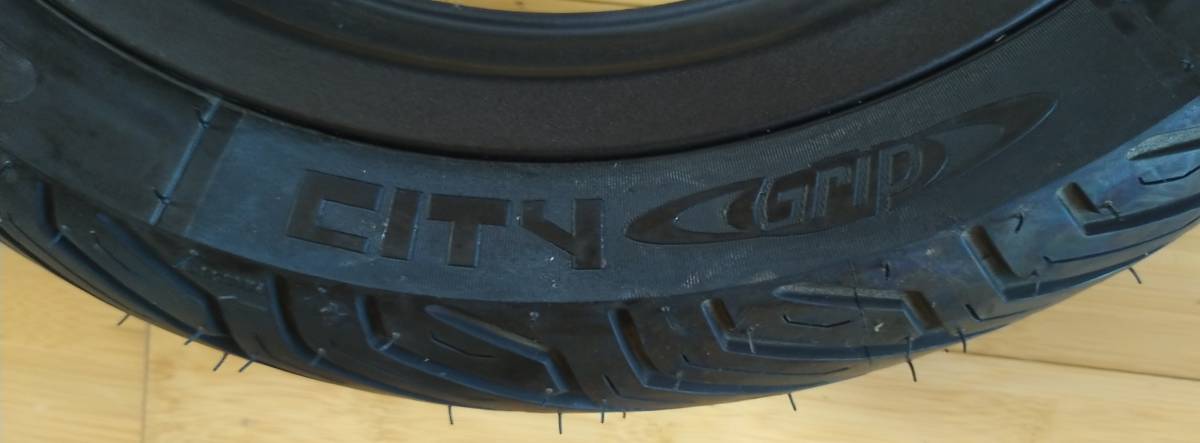 PCX前輪ホイール付きシティーグリップ90/90R14　雨の日、食付きが変わります＼(^o^)／_city grip