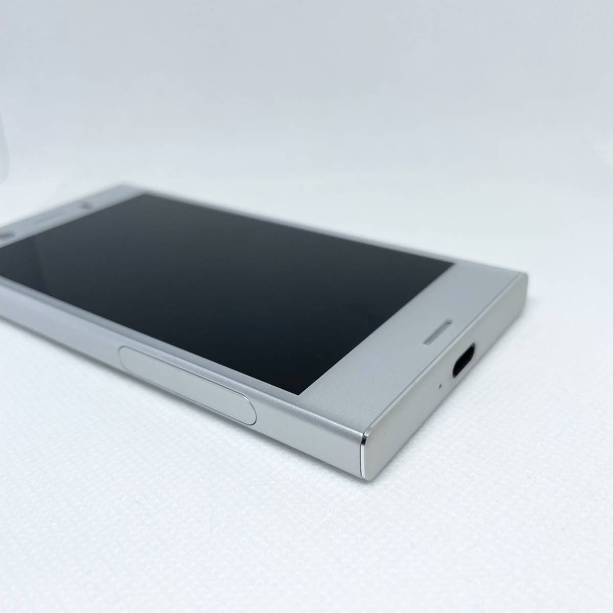 Xperia XZ1 Compact SO-02K docomo シルバー 56 | www