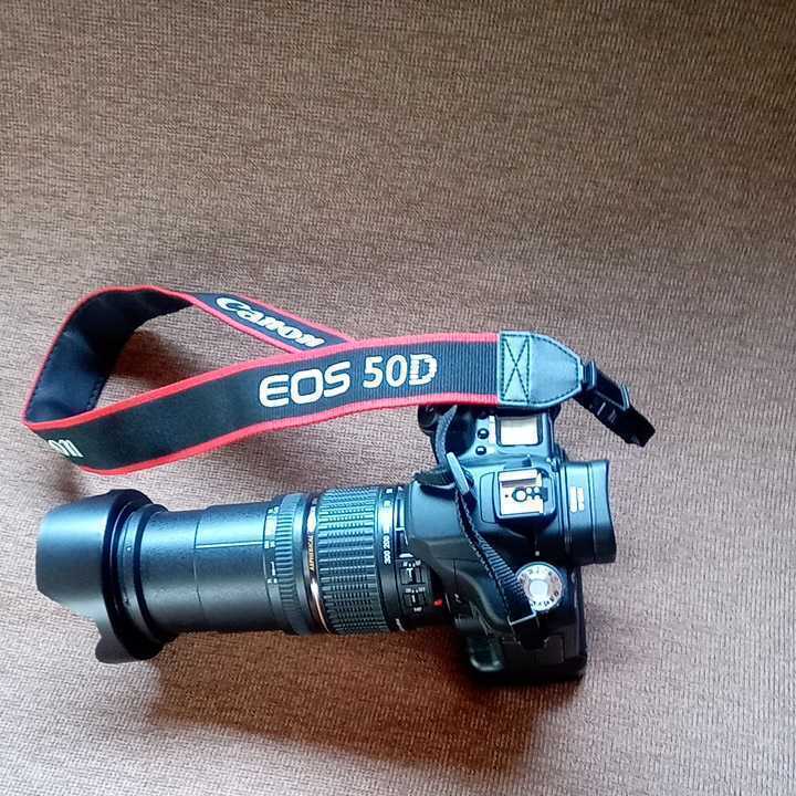 Canon EOS 50D☆簡易動作OK・バッテリ―グリップ・充電器・バッテリー