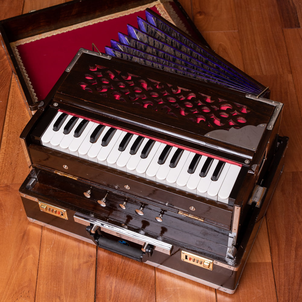 アコーディオン ハルモニウム Harmonium ピアノ インド 楽器 (Kartar Music House社製)ポップアップハルモニウム 32鍵