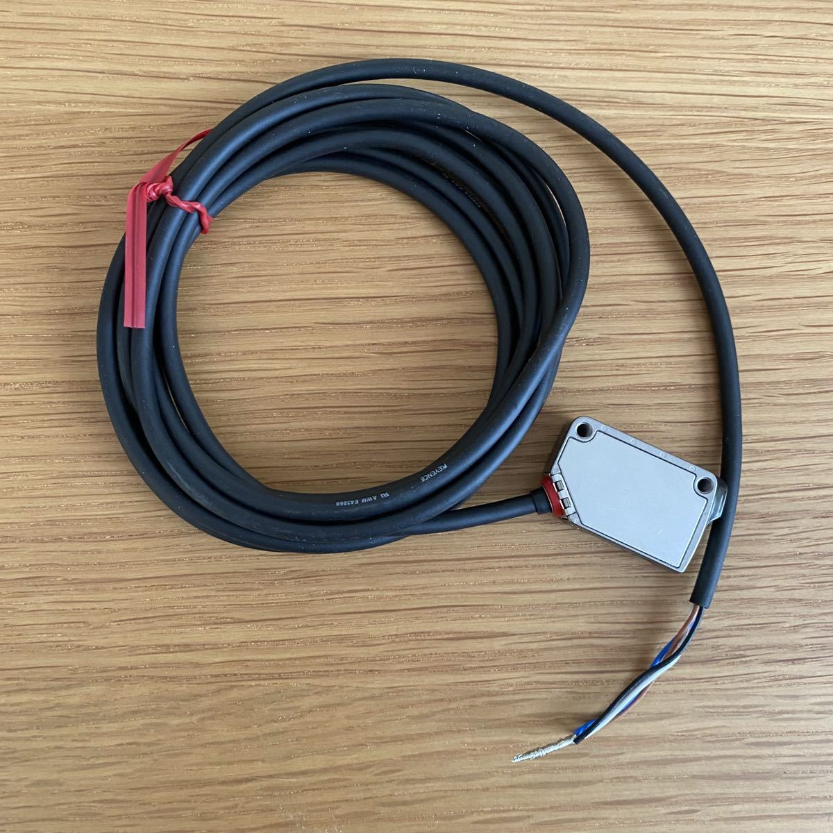 キーエンス アンプ内蔵型光電センサー PR-G41N 未使用 ②