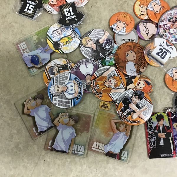 ハイキュー 缶バッジ アクリルキーホルダー 日向翔陽-