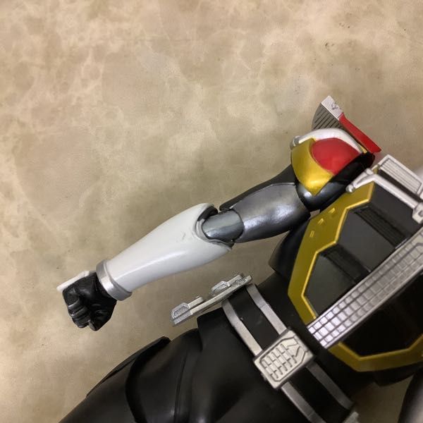 1円～ S.H.Figuarts 真骨彫製法 仮面ライダー電王 ソードフォーム/ガンフォーム_画像4