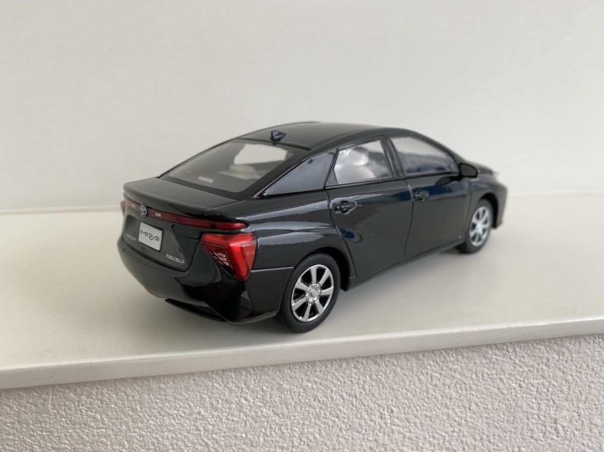 Amazon | トヨタ 新型ハリアー ミニカー カラーサンプル