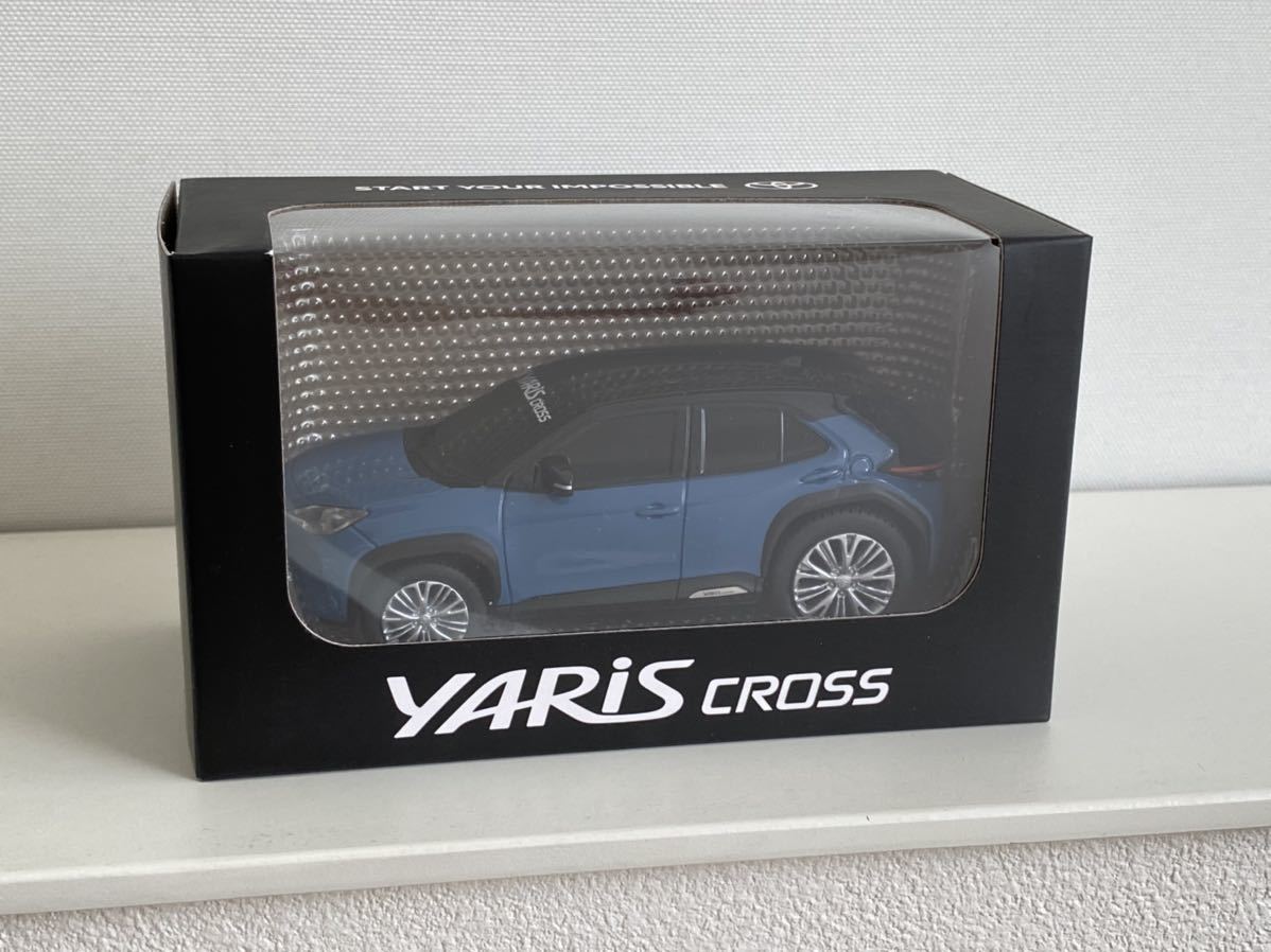 送料込み ヤリスクロス ミニカー トヨタ プルバックカー カラー