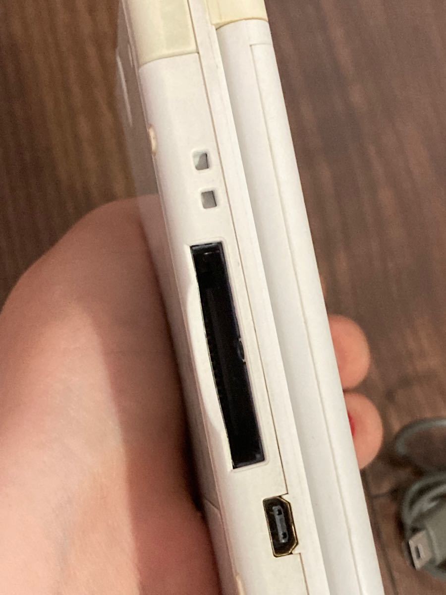 ニンテンドーDS Lite 任天堂DS 充電器　Nintendo NINTENDO クリスタルホワイト