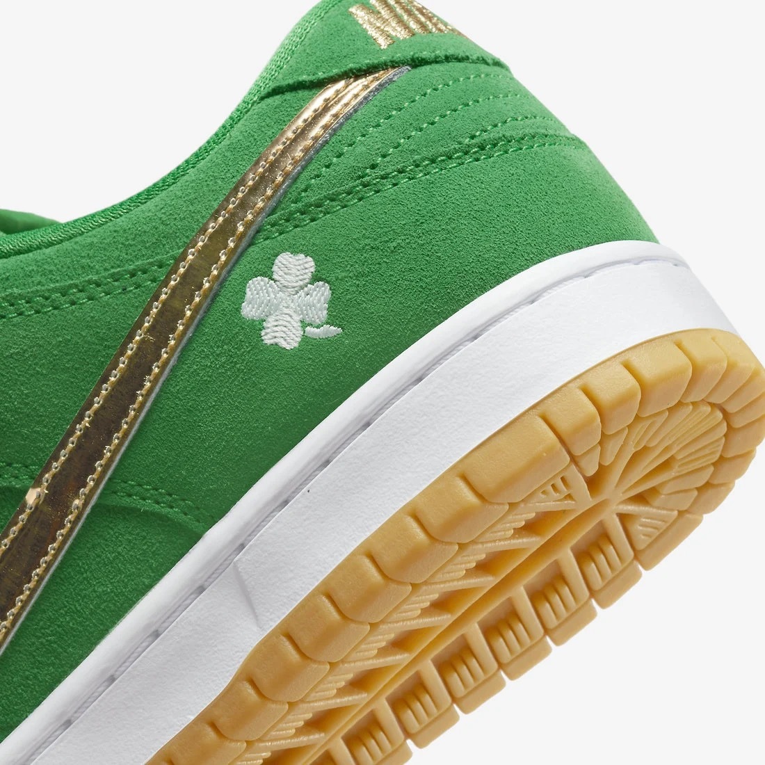 US9.5 / 27.5cm NIKE SB DUNK LOW PRO St. Patrick's Day / Shamrock