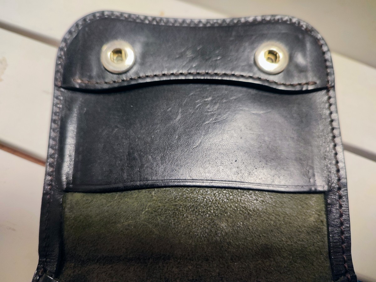 旧王冠ロゴ ワイルドスワンズ WILDSWANS PALM BLACK サドル 旧王冠ロゴ ワイルドスワンズ WILDSWANS PALM BLACK サドル