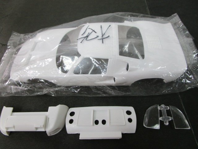 COX 1/24 フォード GT40 スロットカージャンク LS GT40 ボディ付 (2332