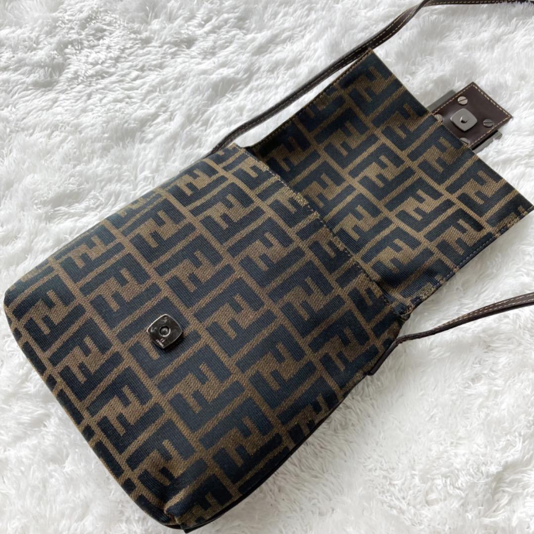 1円～美品◇FENDI フェンディ ズッカ柄 ショルダーバッグ ポーチ FF