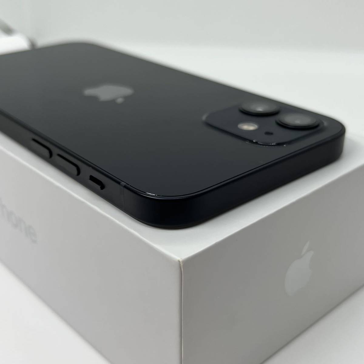 ヤフオク! - 新品 iPhone 12 ブラック 128 GB SIMフリー 本体