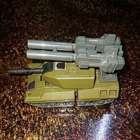 ハズブロ タカラ 1986 トランスフォーマー 戦車 _画像2