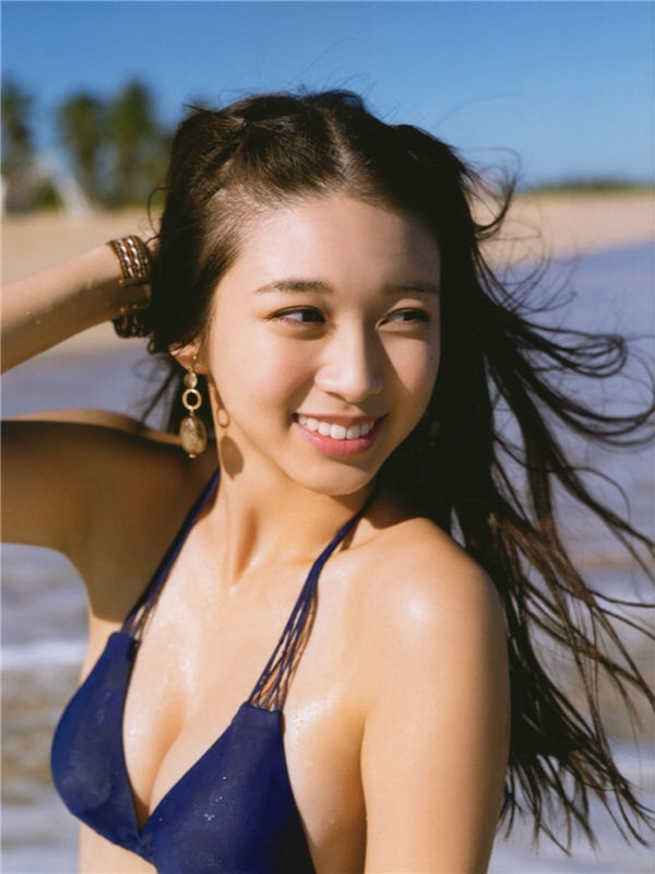 Yahoo!オークション - 牧野真莉愛 写真集 『 Maira 18 anos Yahoo!オークション - 牧野真莉愛 写真集 『 Maira 18 anos