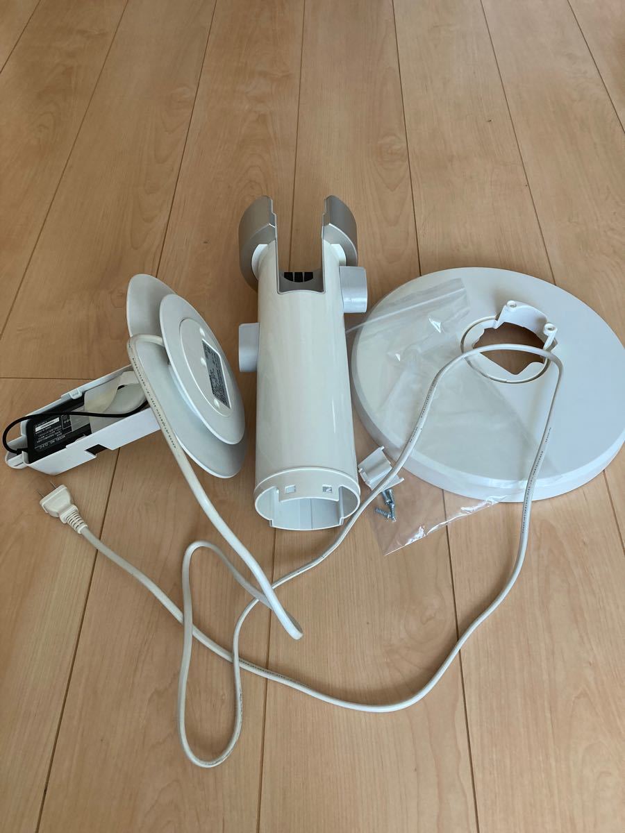 ジャンク品 東芝 コードレス 掃除機 VC-CL1200 ホワイト
