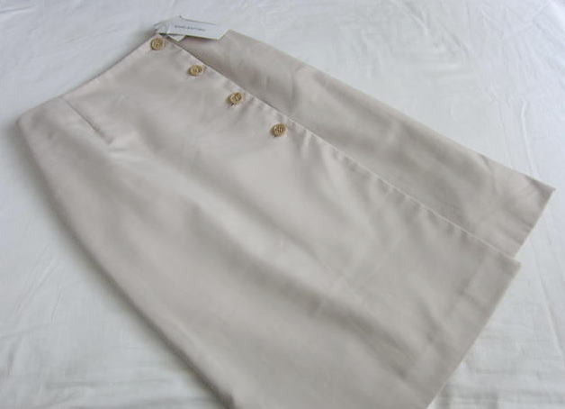 * Natural Beauty Basic NATURAL BEAUTY BASIC unused goods beige skirt 