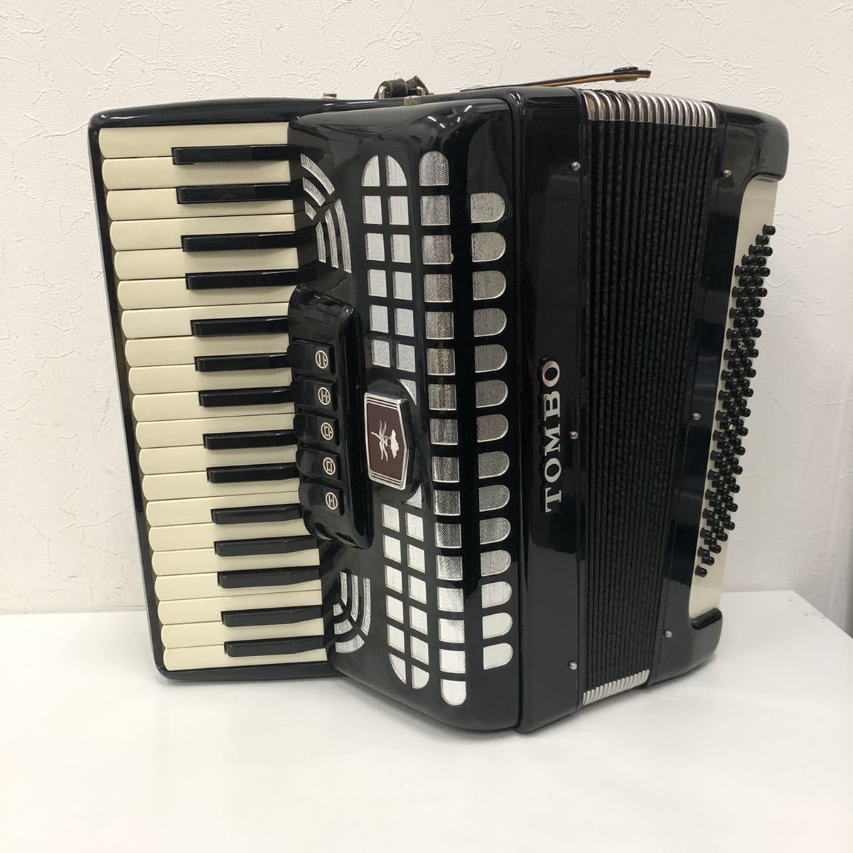 アコーディオン TOMBO 鍵盤楽器 黄ばみあり ケース付き www