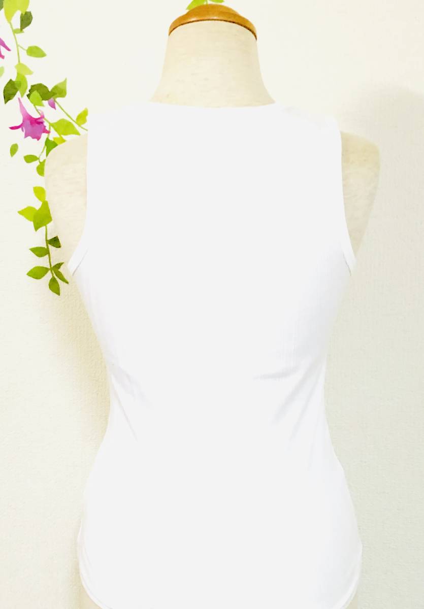  unused FINAL STAGE Final Stage V line design dent convex. exist stylish white tank top size 35 PRINCESS ACTRESS