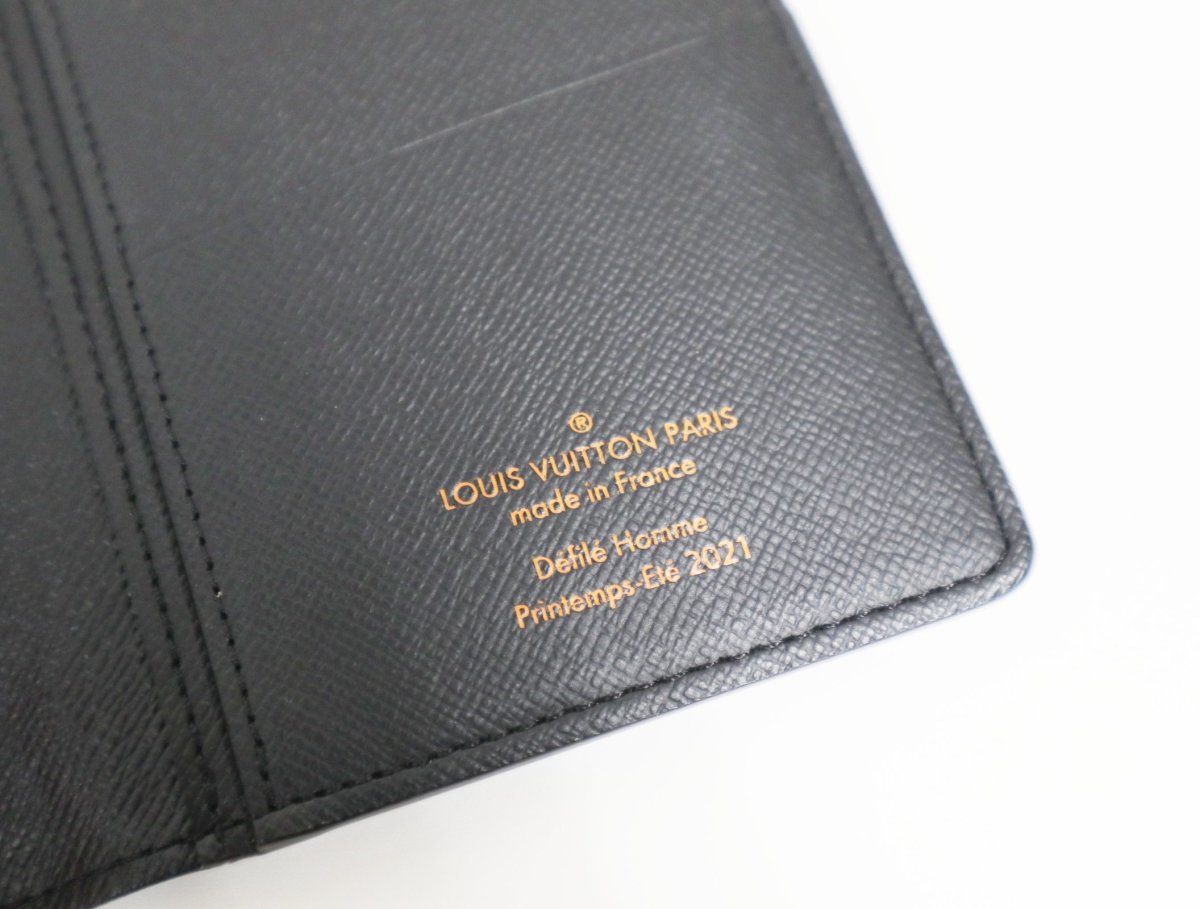 美品!ルイヴィトン LOUIS VUITTON ポルトフォイユ・ブラザ モノグラム
