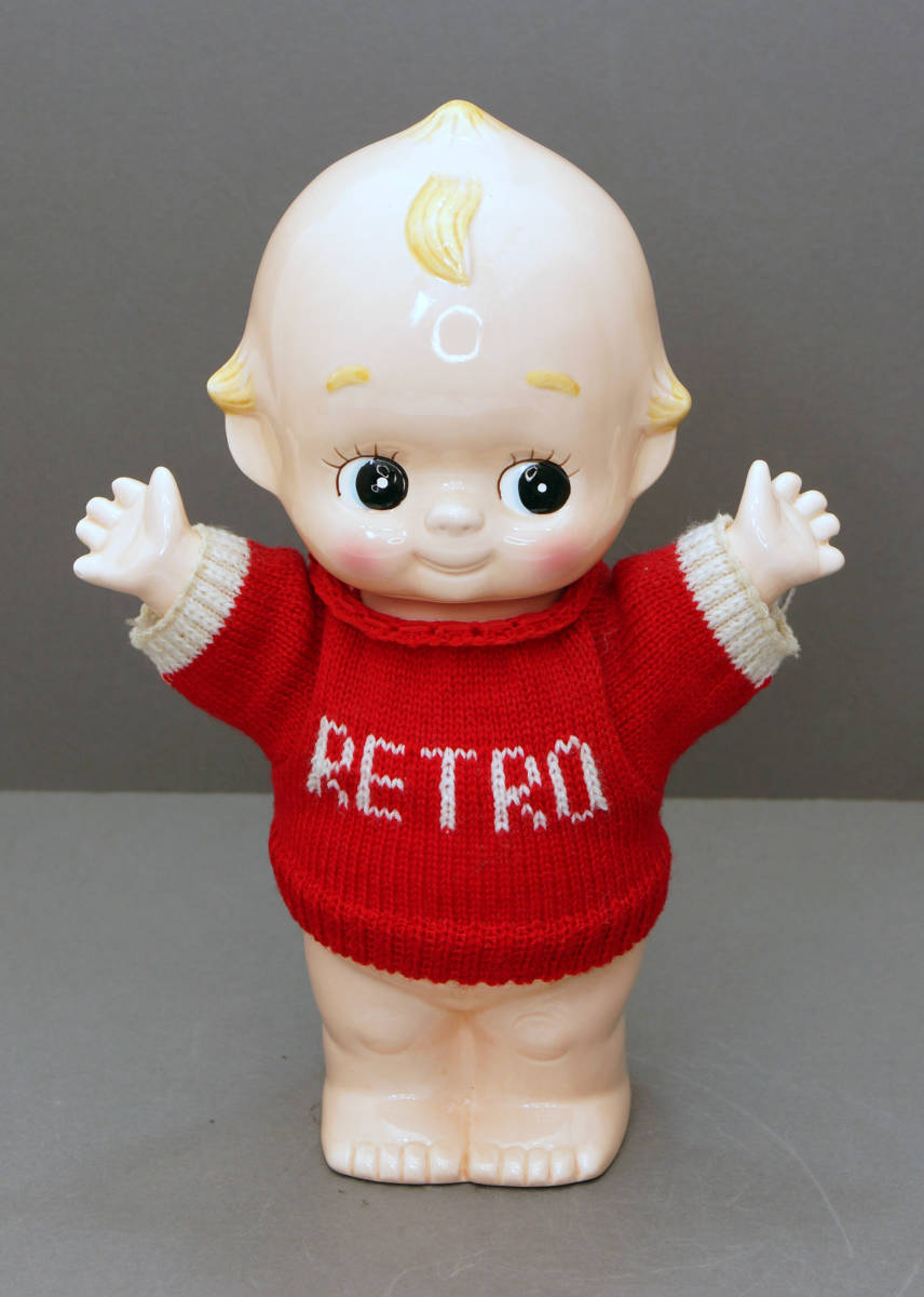 キューピー　陶器製　貯金箱　セーターを着ているキューピー人形　２６．５㎝