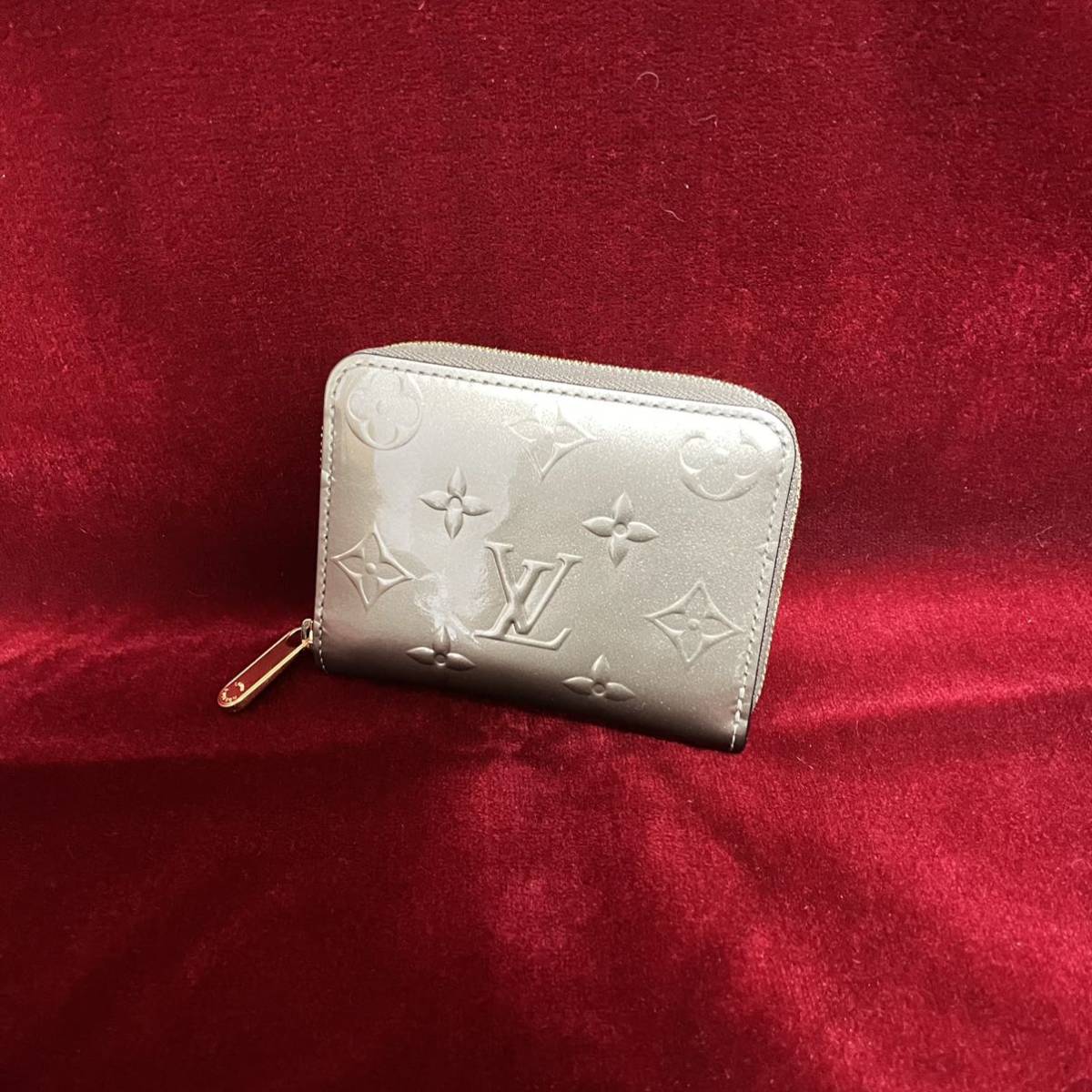 美品】 ルイヴィトン モノグラム ジッピーコインパース メタリゼグレー