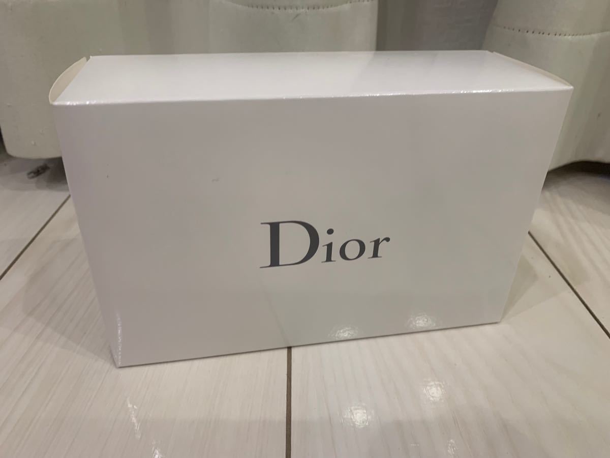 PayPayフリマ|Dior ディオール ハイドラライフ ピンクポーチセット PayPayフリマ|Dior ディオール ハイドラライフ ピンクポーチセット