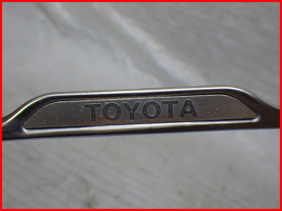  Toyota оригинальный номерная табличка рамка-оправа рамка номерного знака plate держатель рамка для номера 