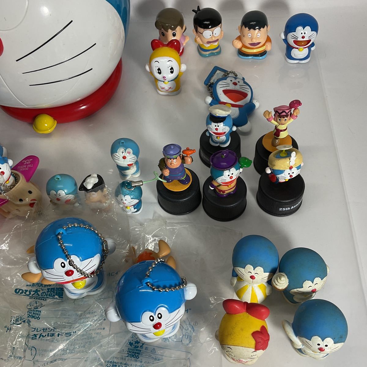 1円スタート】【同梱可】ドラえもん ミニフィギュア 指人形 1円スタート】【同梱可】ドラえもん ミニフィギュア 指人形