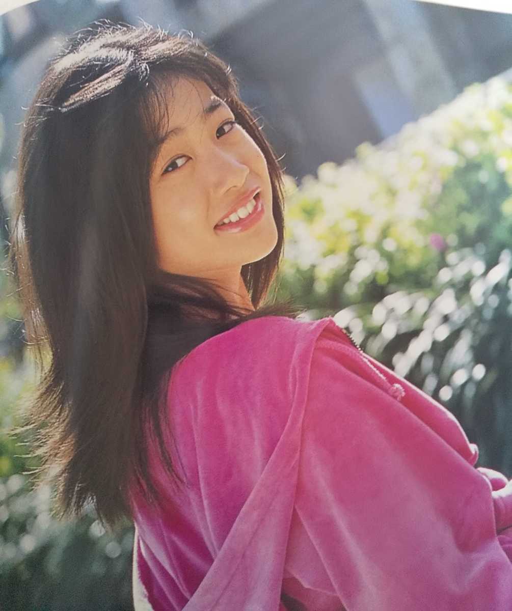 加藤美月 写真集 帯つき 2007年第一刷 加藤美月 写真集 帯つき 2007年第一刷