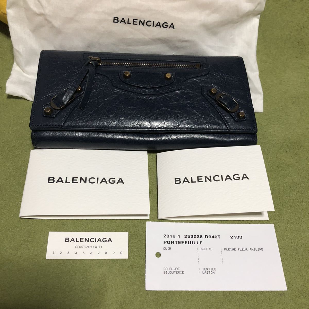 BALENCIAGA☆二つ折り 長財布 ネイビー 美品 正規品 レザー 紺