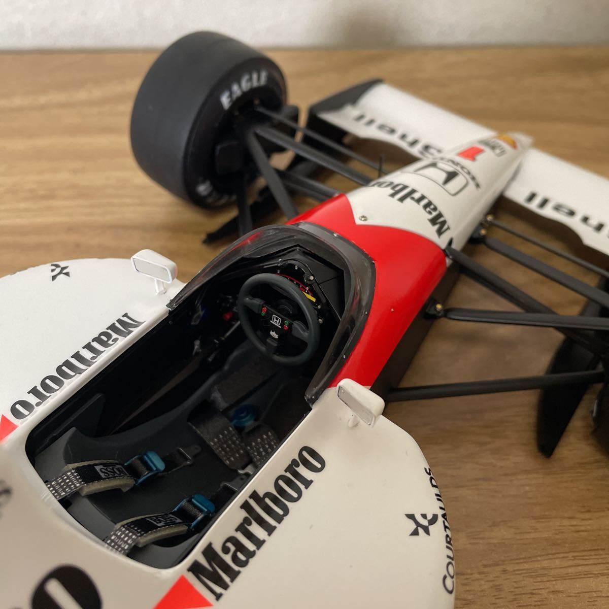 タミヤ 1/12マクラーレンMP4/6 完成品 タミヤ 1/12マクラーレンMP4/6 完成品