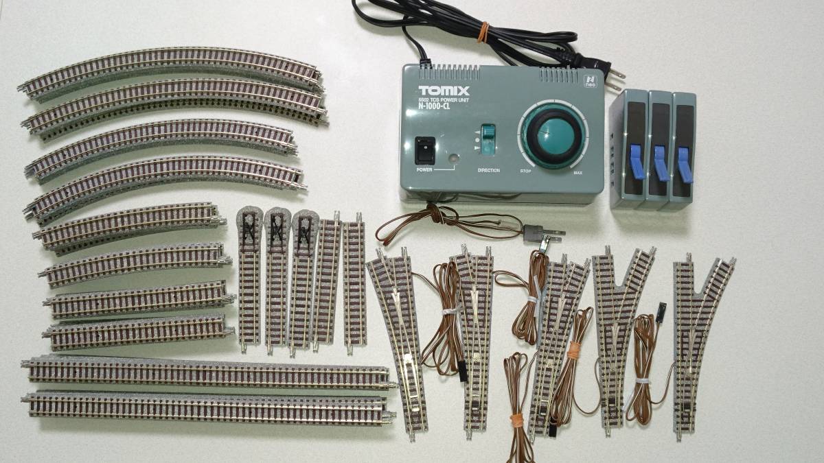 遊勝工房 Nゲージ Tomix 5502 TCSパワーユニットN-1000CL 電動ポイント N-PL541-15 ストレートレールなど 全てクリーニング済 動作確認済 5502 TCSパワーユニット N-1000-CL