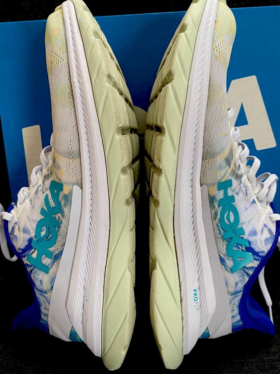 ☆美品☆ホカオネオネ（HOKA ONE ONE）マッハ4